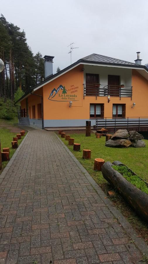La Locanda Della Pineta Bertonio Exterior foto
